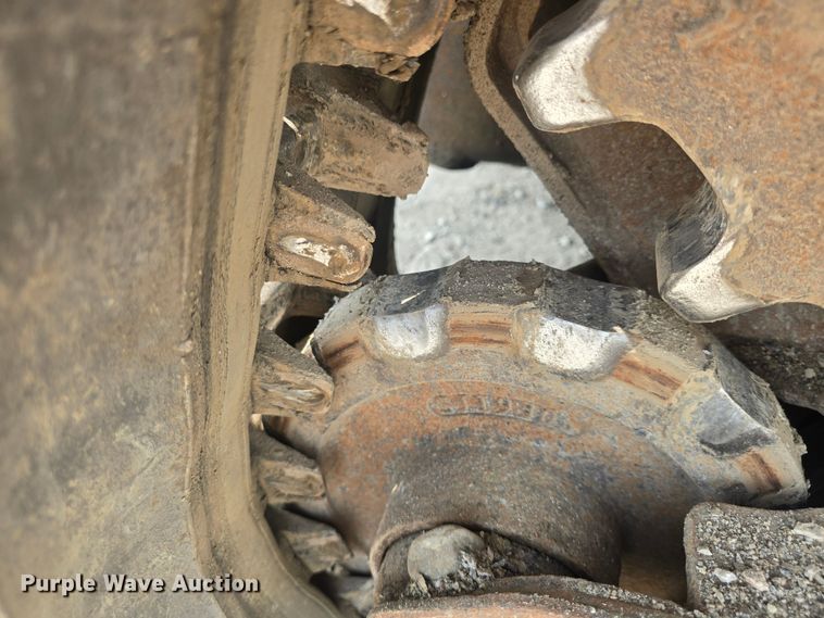 image for item DQ4485 2003 Bobcat T300 skid steer loader