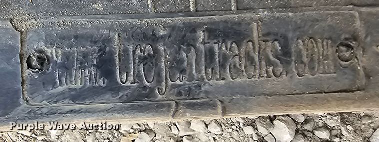 image for item DQ4485 2003 Bobcat T300 skid steer loader