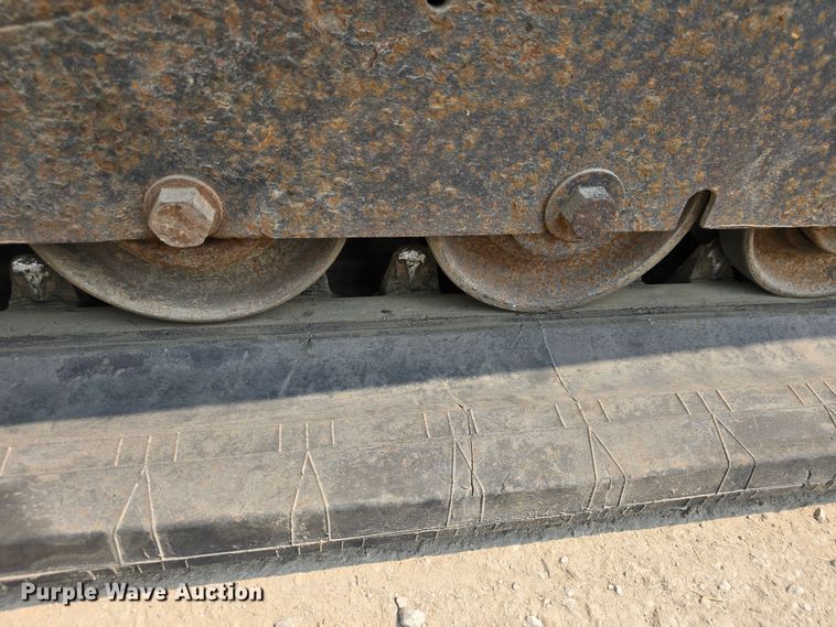 image for item DQ4485 2003 Bobcat T300 skid steer loader