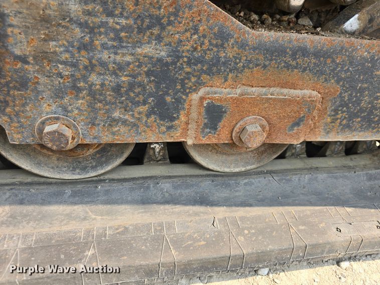 image for item DQ4485 2003 Bobcat T300 skid steer loader