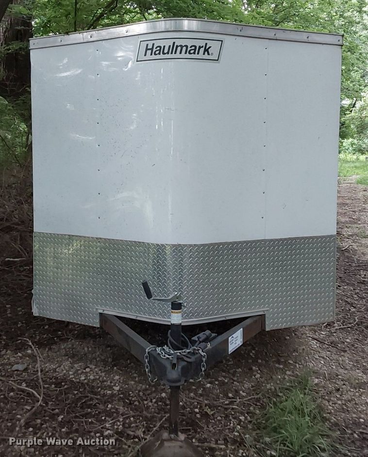 image for item DQ6827 2016 Haulmark enclosed cargo trailer