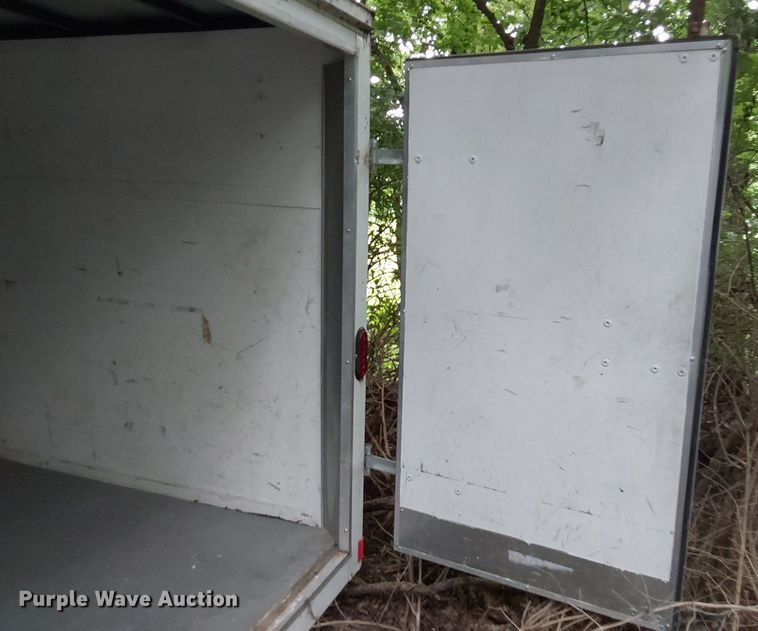 image for item DQ6827 2016 Haulmark enclosed cargo trailer