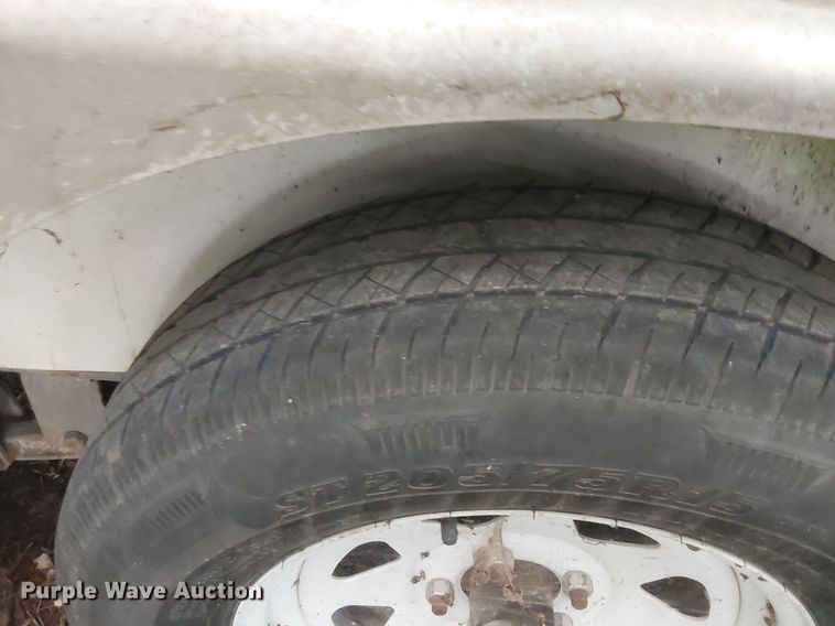 image for item DQ6827 2016 Haulmark enclosed cargo trailer