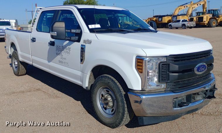 image for item DQ7164 2019 Ford F250 Super Duty Crew Cab pickup truck