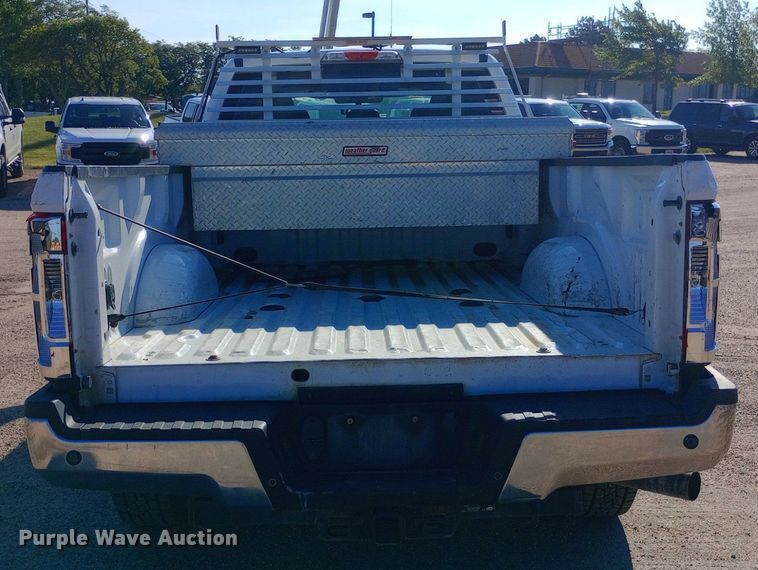 image for item DQ7164 2019 Ford F250 Super Duty Crew Cab pickup truck