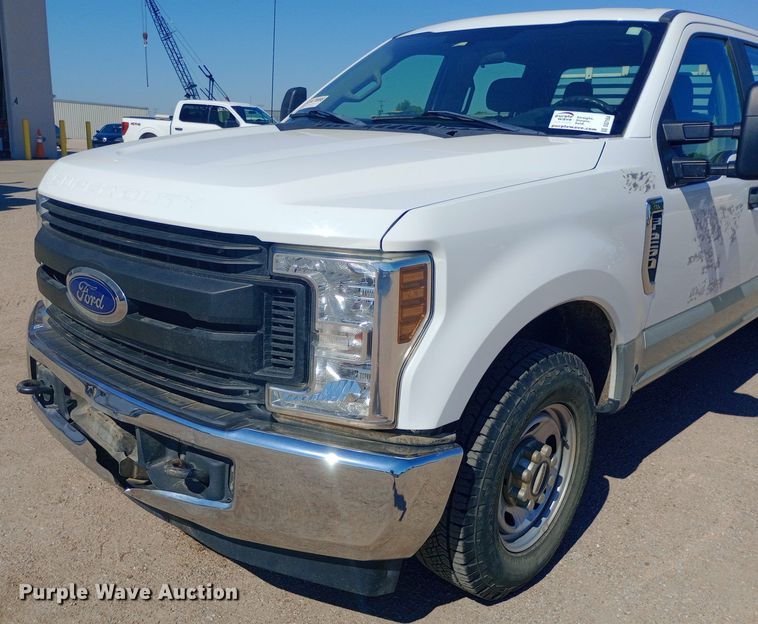 image for item DQ7164 2019 Ford F250 Super Duty Crew Cab pickup truck