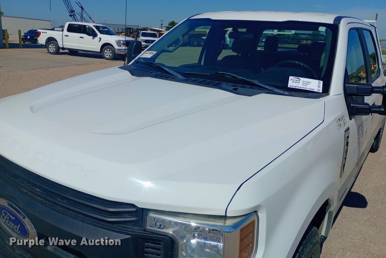 image for item DQ7164 2019 Ford F250 Super Duty Crew Cab pickup truck