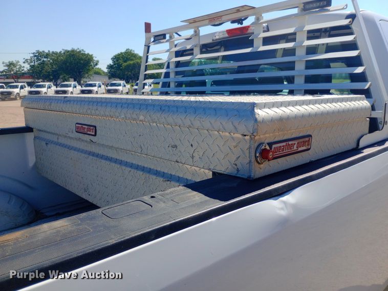 image for item DQ7164 2019 Ford F250 Super Duty Crew Cab pickup truck