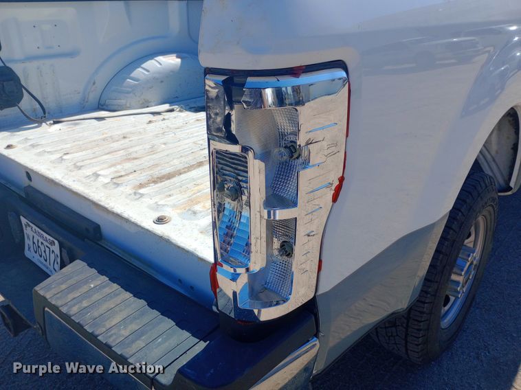 image for item DQ7164 2019 Ford F250 Super Duty Crew Cab pickup truck