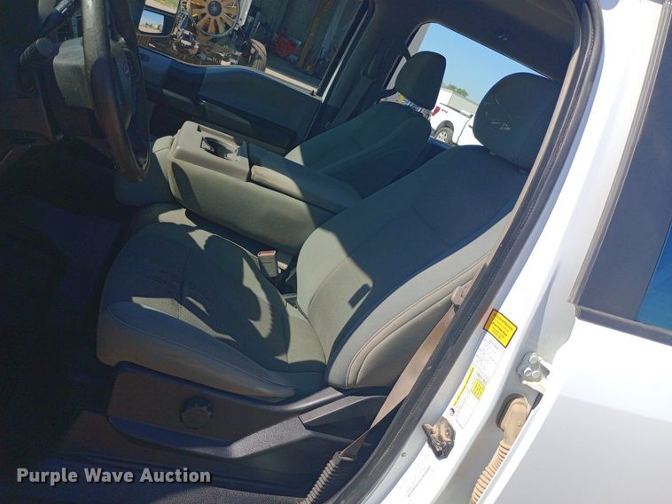 image for item DQ7164 2019 Ford F250 Super Duty Crew Cab pickup truck