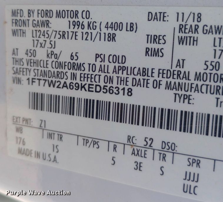 image for item DQ7164 2019 Ford F250 Super Duty Crew Cab pickup truck