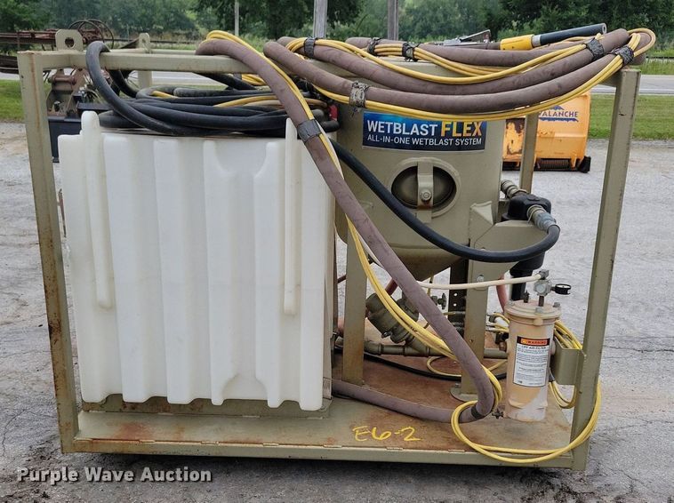 image for item DR4358 2015 Clemco Wetblast Flex sandblaster