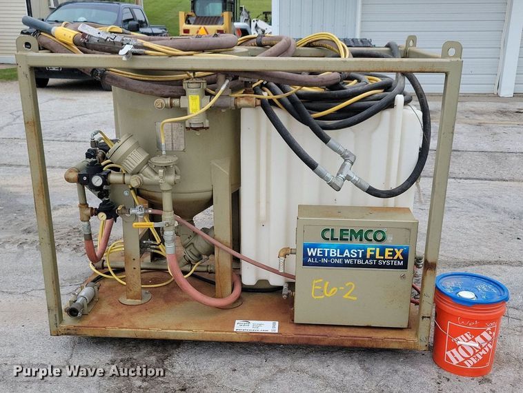 image for item DR4358 2015 Clemco Wetblast Flex sandblaster