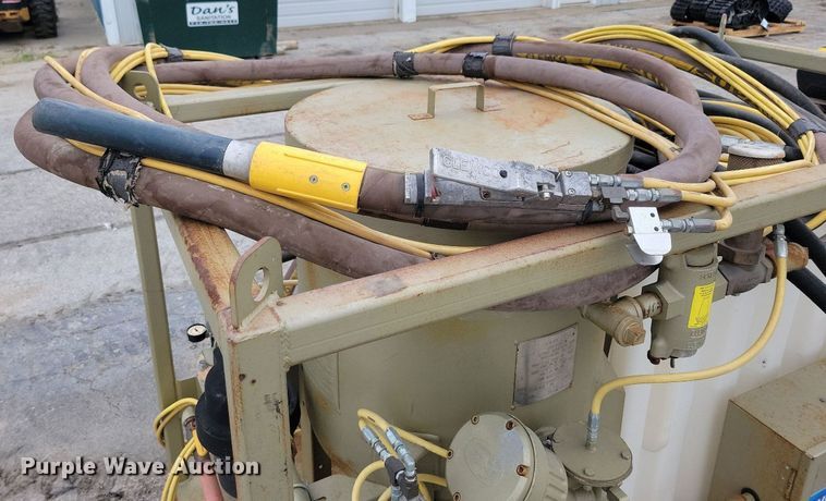 image for item DR4358 2015 Clemco Wetblast Flex sandblaster