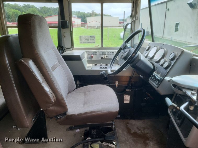 image for item DR4886 2006 Bluebird school bus