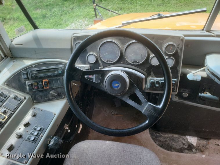 image for item DR4886 2006 Bluebird school bus