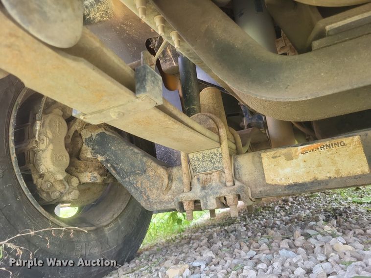 image for item DR4886 2006 Bluebird school bus