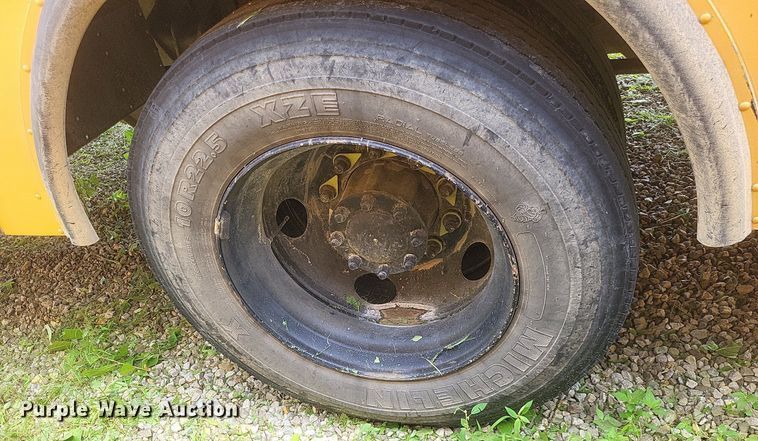 image for item DR4886 2006 Bluebird school bus