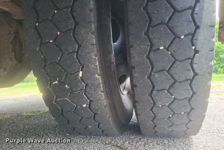 image for item DR4889 2009 Bluebird  Vision school bus