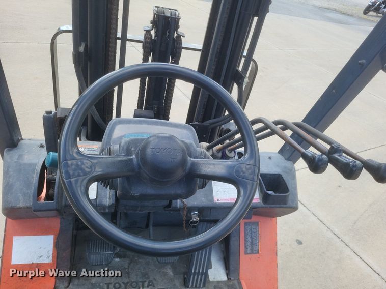 image for item DR4891 Toyota  7FGU15 forklift