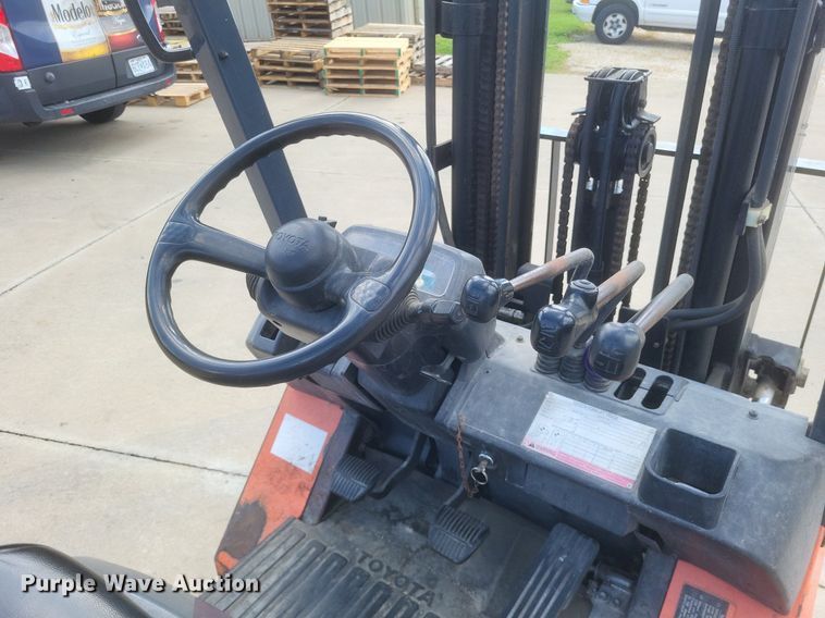 image for item DR4891 Toyota  7FGU15 forklift