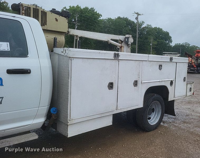 image for item DR4897 2011 Dodge  Ram 4500HD utility bed pickup truck