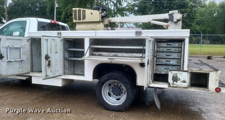 image for item DR4897 2011 Dodge  Ram 4500HD utility bed pickup truck