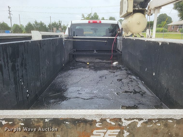 image for item DR4897 2011 Dodge  Ram 4500HD utility bed pickup truck