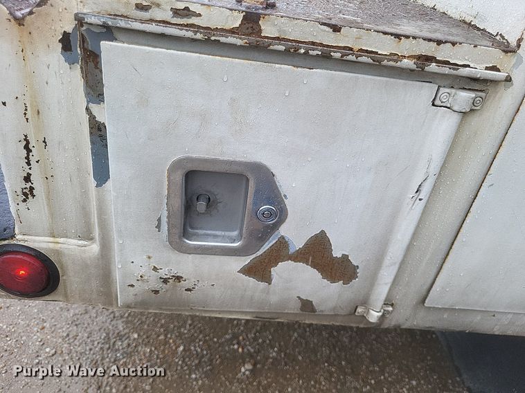 image for item DR4897 2011 Dodge  Ram 4500HD utility bed pickup truck