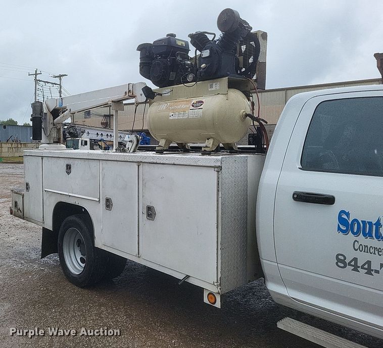 image for item DR4897 2011 Dodge  Ram 4500HD utility bed pickup truck