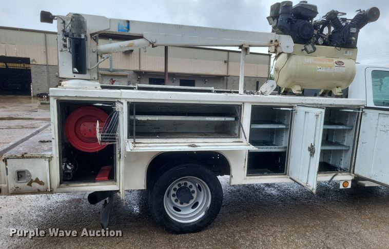 image for item DR4897 2011 Dodge  Ram 4500HD utility bed pickup truck