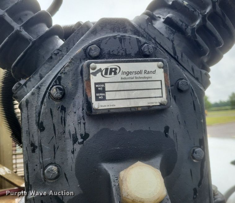 image for item DR4897 2011 Dodge  Ram 4500HD utility bed pickup truck