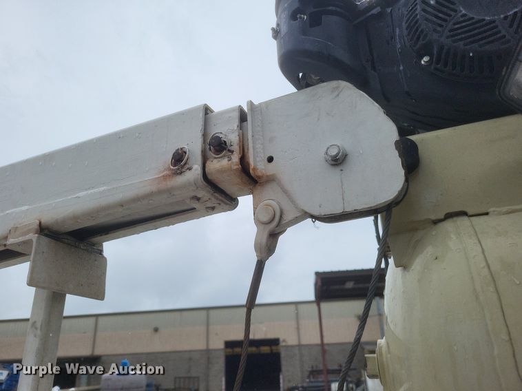 image for item DR4897 2011 Dodge  Ram 4500HD utility bed pickup truck