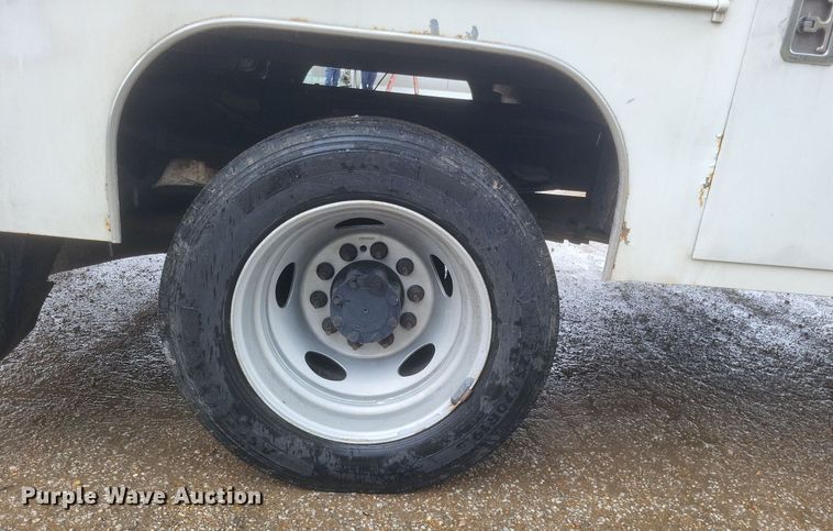 image for item DR4897 2011 Dodge  Ram 4500HD utility bed pickup truck