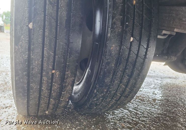 image for item DR4897 2011 Dodge  Ram 4500HD utility bed pickup truck