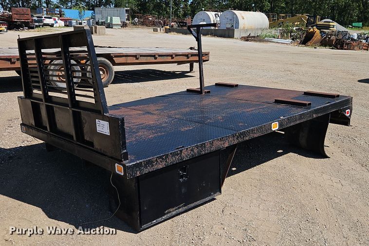image for item DR8740 Knapheide  flatbed 