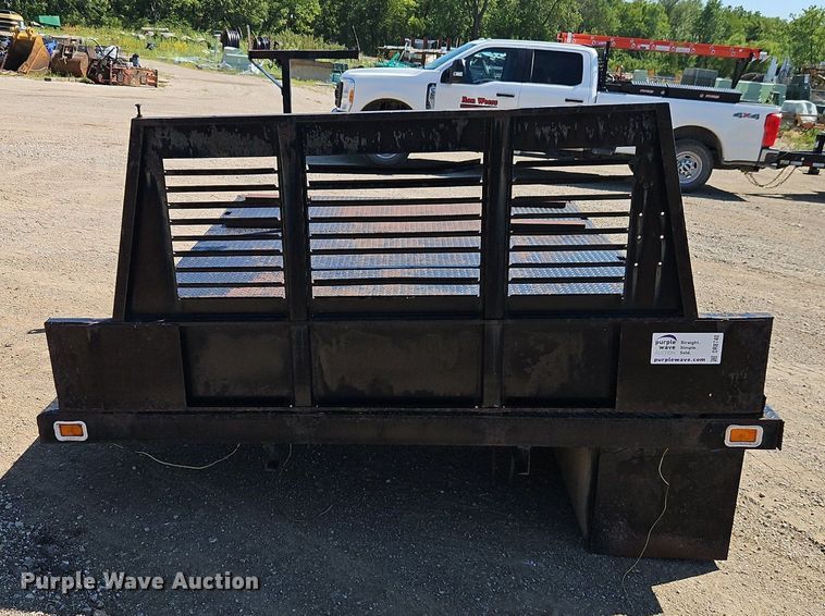 image for item DR8740 Knapheide  flatbed 