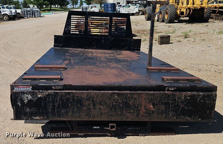 image for item DR8740 Knapheide  flatbed 
