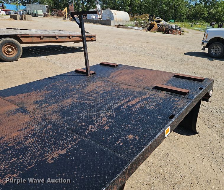 image for item DR8740 Knapheide  flatbed 