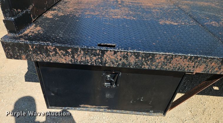 image for item DR8740 Knapheide  flatbed 