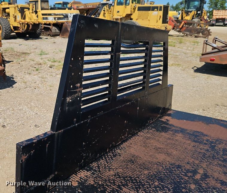 image for item DR8740 Knapheide  flatbed 