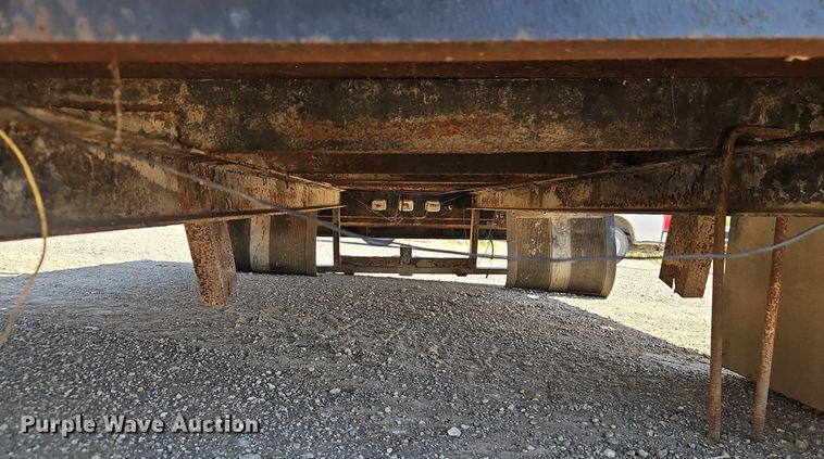 image for item DR8740 Knapheide  flatbed 