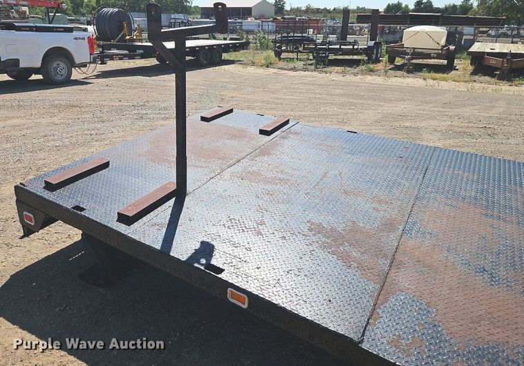image for item DR8740 Knapheide  flatbed 
