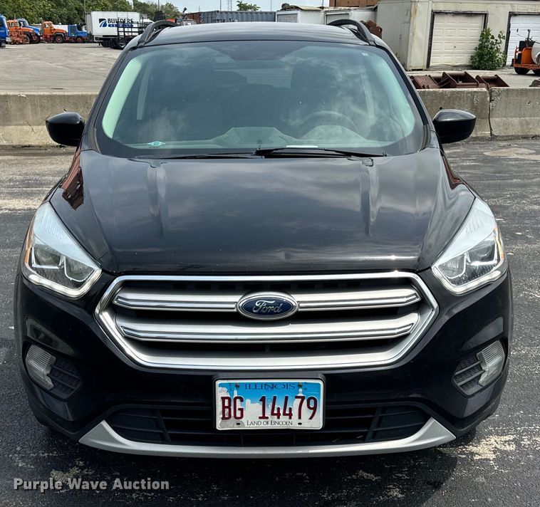 image for item DV5810 2017 Ford  Escape SE SUV