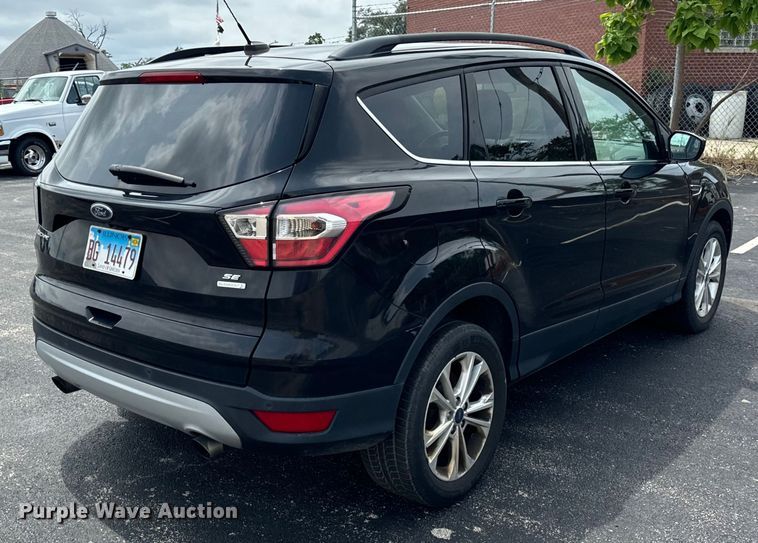 image for item DV5810 2017 Ford  Escape SE SUV