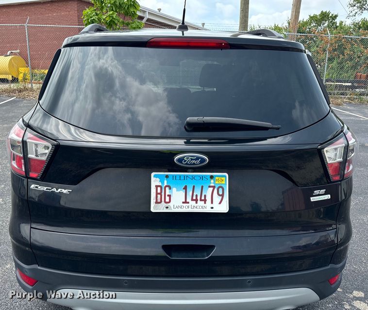 image for item DV5810 2017 Ford  Escape SE SUV