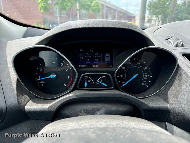 image for item DV5810 2017 Ford  Escape SE SUV