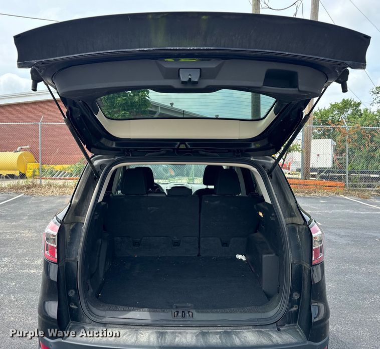 image for item DV5810 2017 Ford  Escape SE SUV