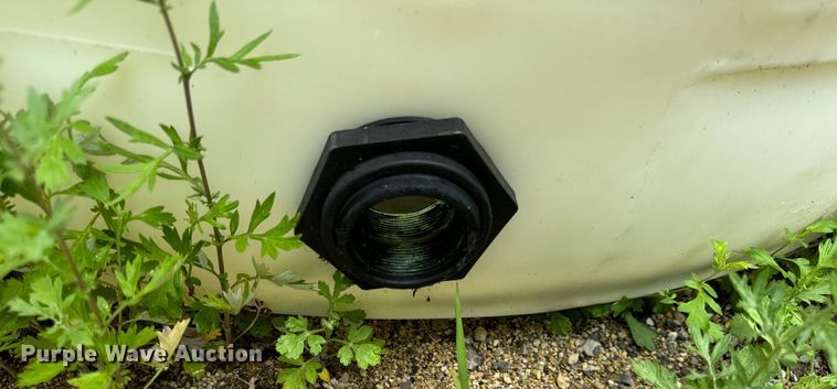 image for item DV5846 (2) poly tanks 