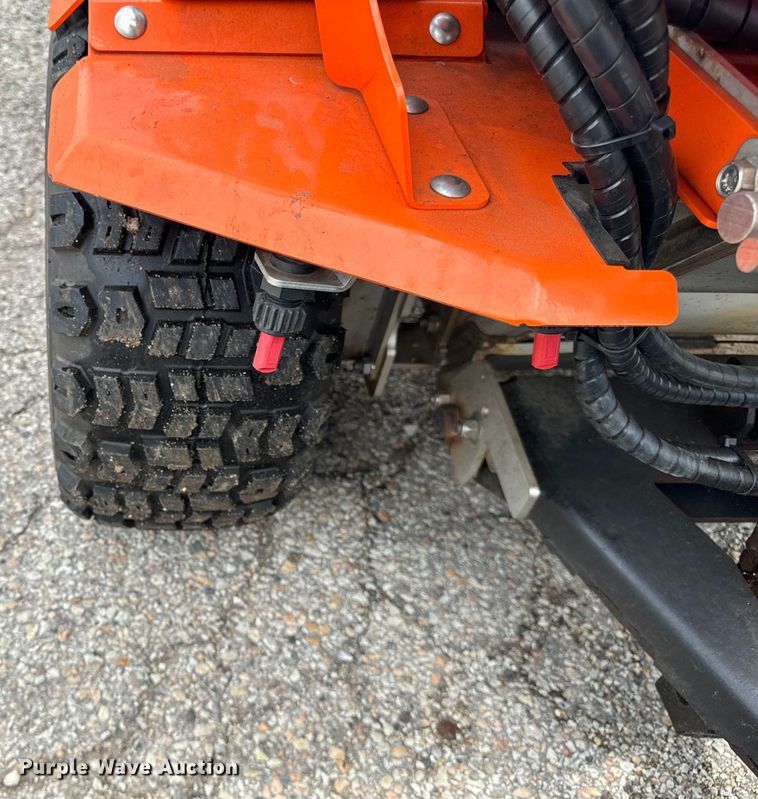 image for item DV5856 Snowrator  ZX4 